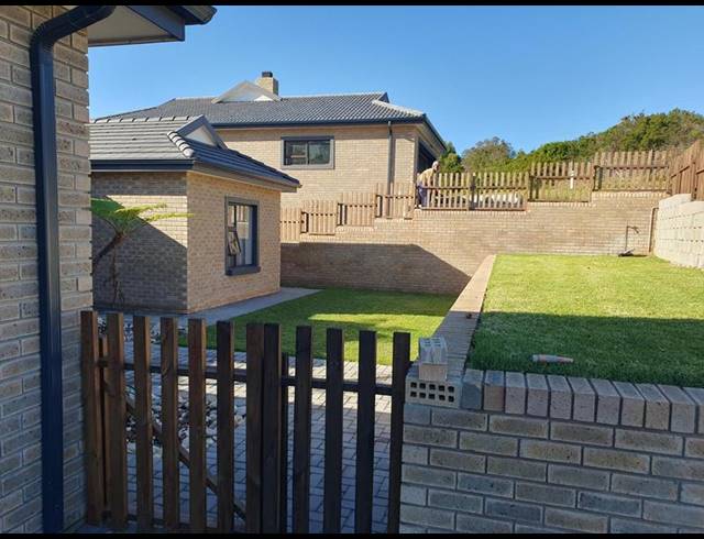 5 BEDROOM HOUSE FOR SALE IN GROOT BRAKRIVIER CENTRAL